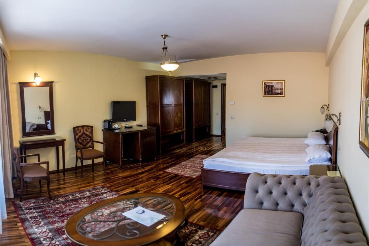 The Elite - Oradea'S Legendary Hotel Exterior photo